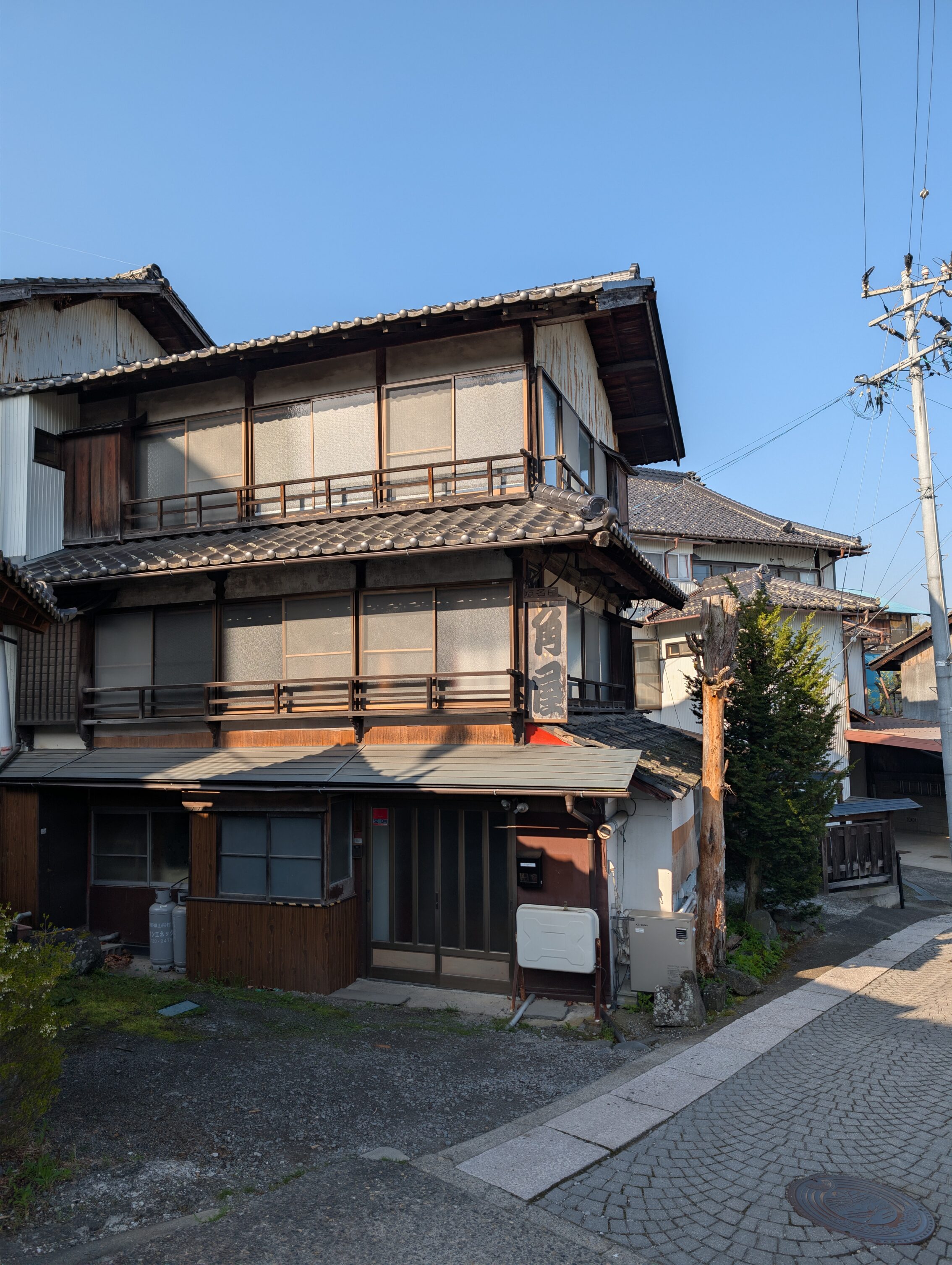 A old three-story wooden house.